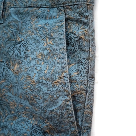 Tommy Bahama Men's Hidden Jungle Floral Animal Print Shorts Size 32 - Picture 3 of 10